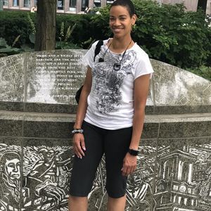 Meet your Posher, Tonnia